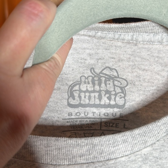 Wild Junkie Boutique I Wanna Be A Cowboy Baby Gray Tee Size Large - Picture 3 of 5